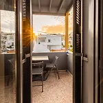 Toula Aparthotel Fira (Santorini)