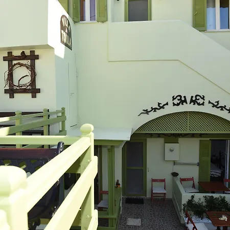 Toula Aparthotel 3*