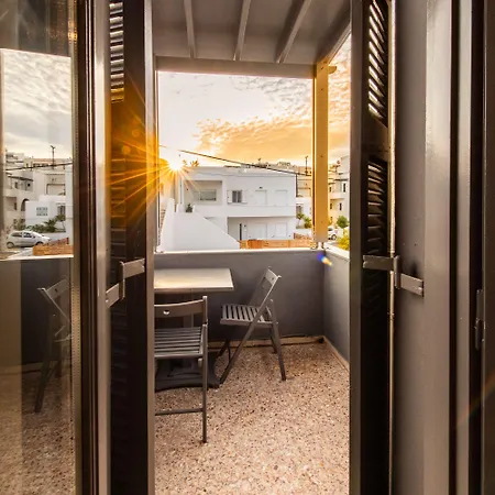 Toula Lejlighedshotel Fira (Santorini)