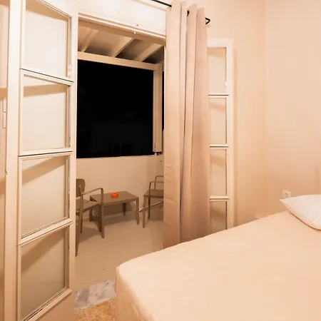 Toula Aparthotel 3*