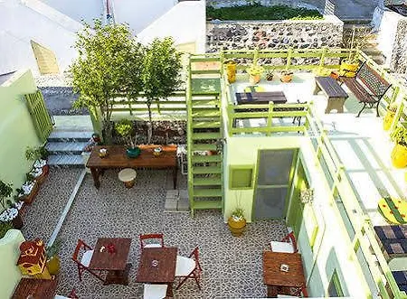 Toula Aparthotel Fira (Santorini)