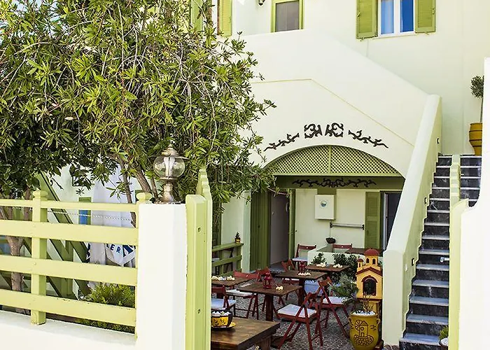 Toula Fira (Santorini)