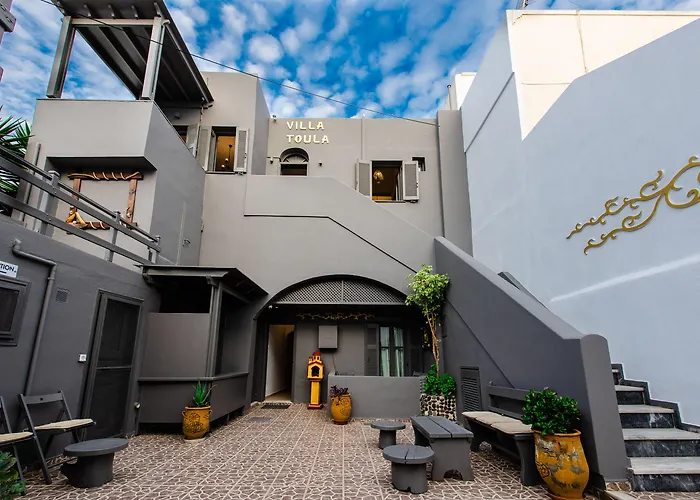 Apartahotel Toula 3*