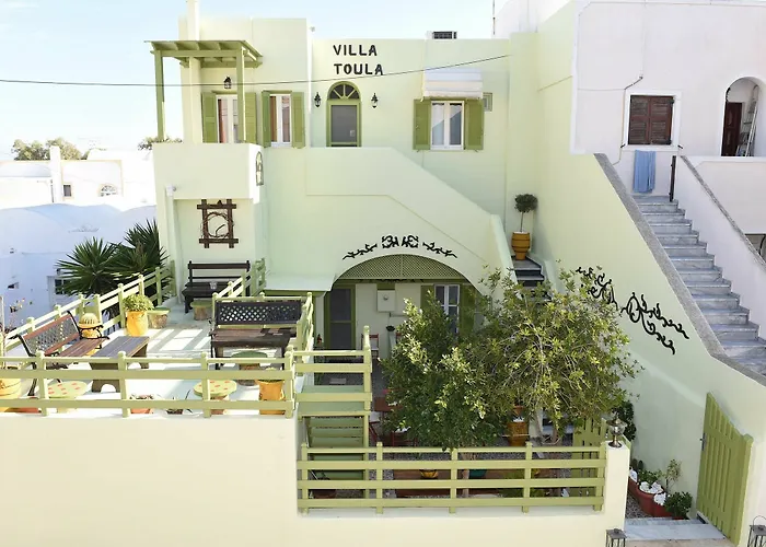 Toula Apartahotel Fira (Santorini)