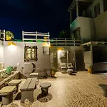 Aparthotel Toula