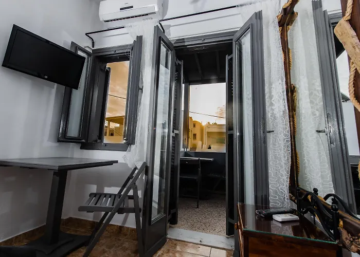 Toula Apartmanhotel Fíra